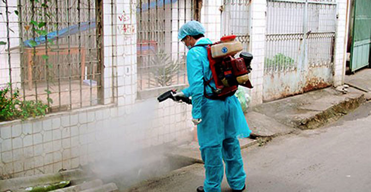 phun thuốc diệt ruồi tại Bắc Giang